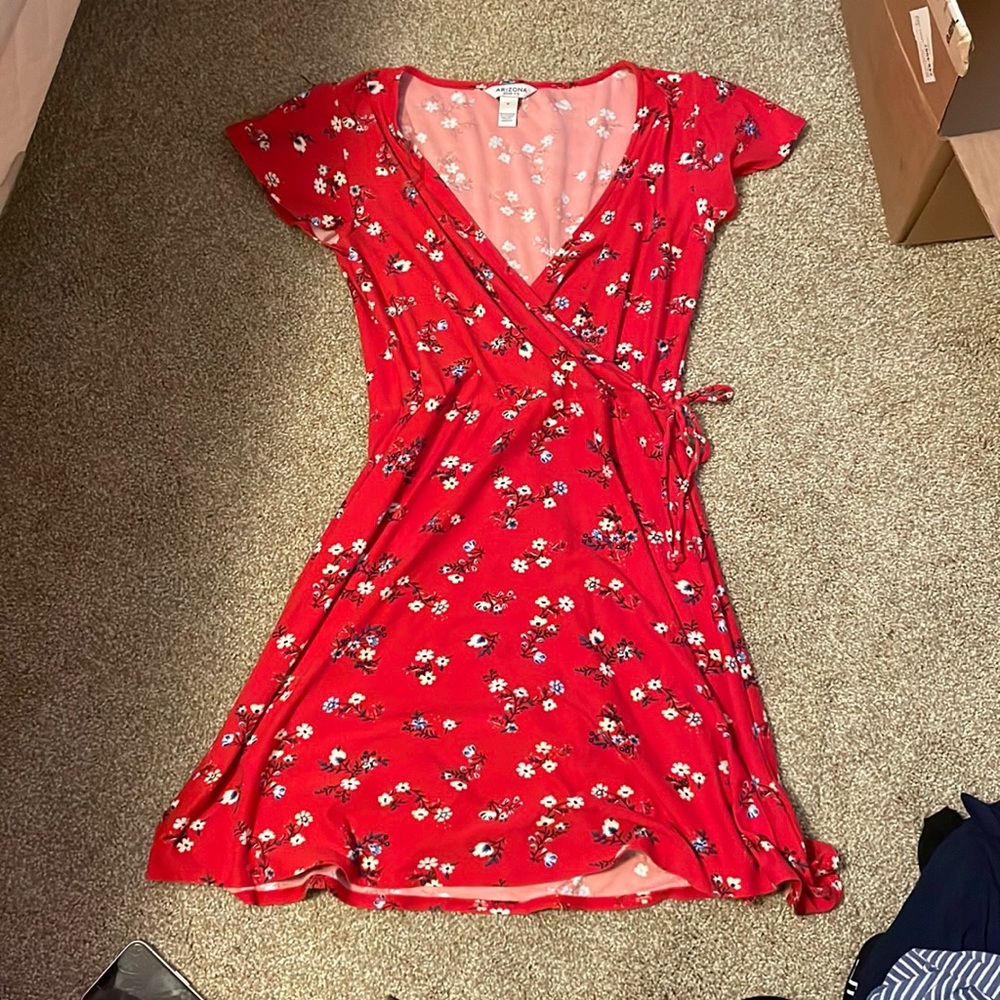 Red floral dress from Arizona Jean Co. Size Medium